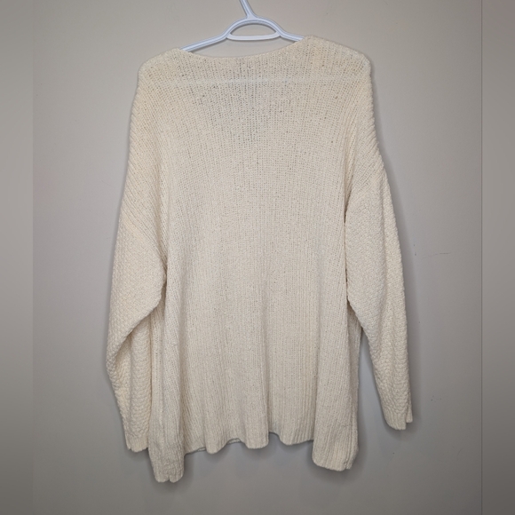 Penningtons Women’s 2XL Cream Knit V-Neck Oversized Sweater Poncho Style - Picture 2 of 11